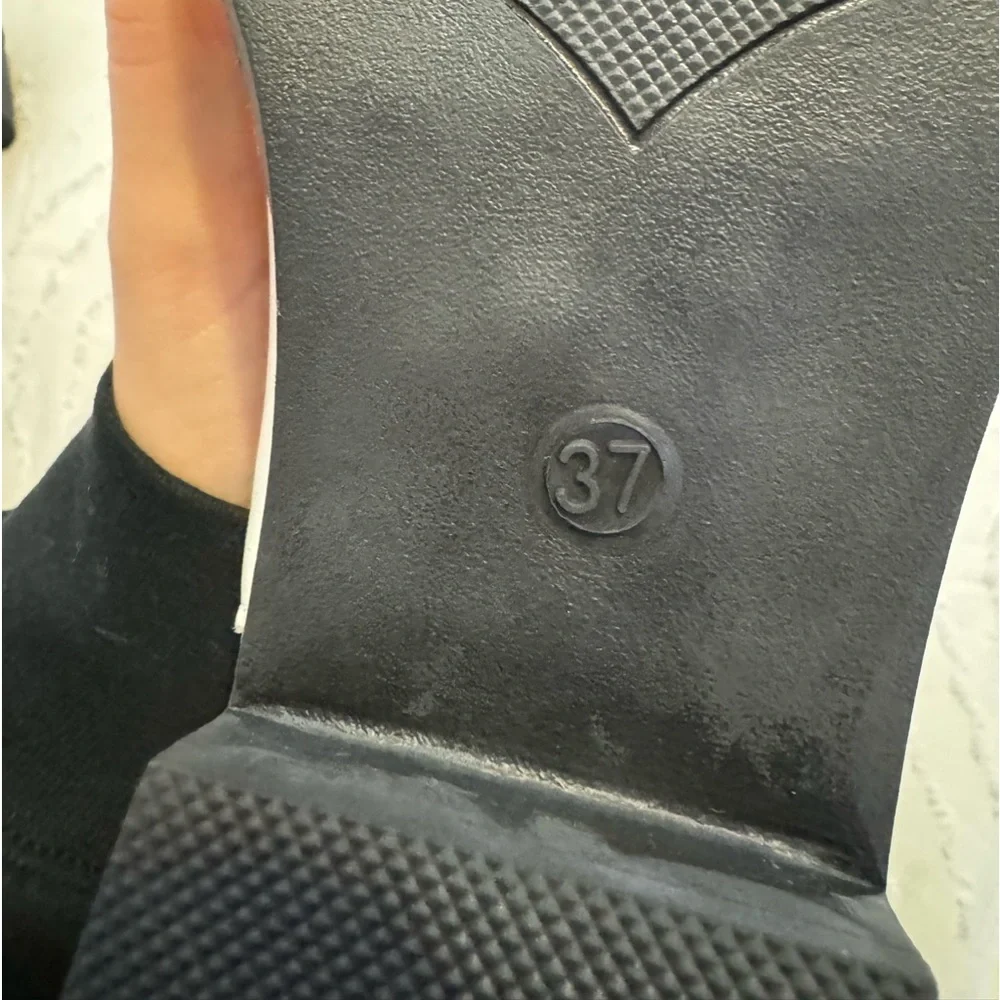 Women Embroidered Detail Slip On.Chunky Heeled Boots,Vacation Western Boots - Picture 5 of 5